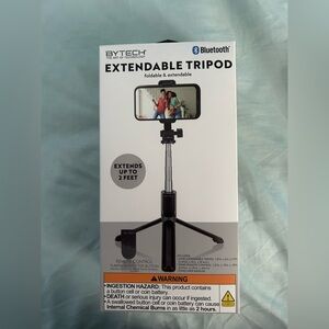 NWT Extendable Tripod with Bluetooth